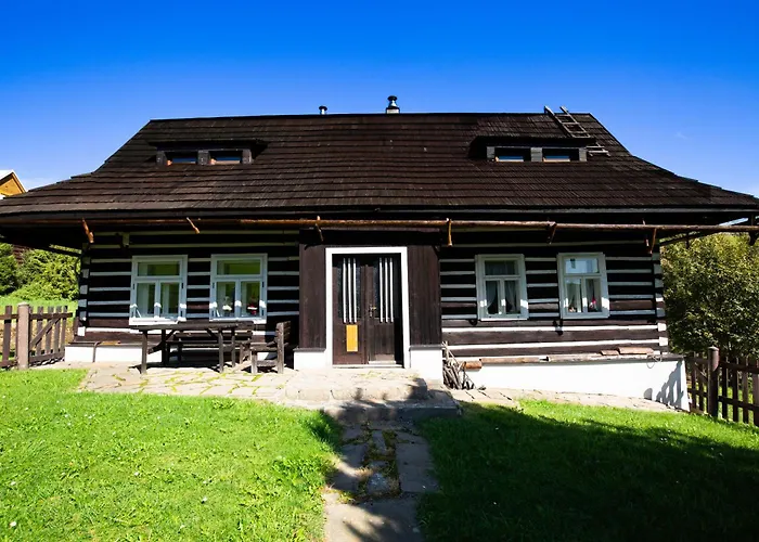 Drevenica Goralsky Dvor Dağ evi Ždiar
