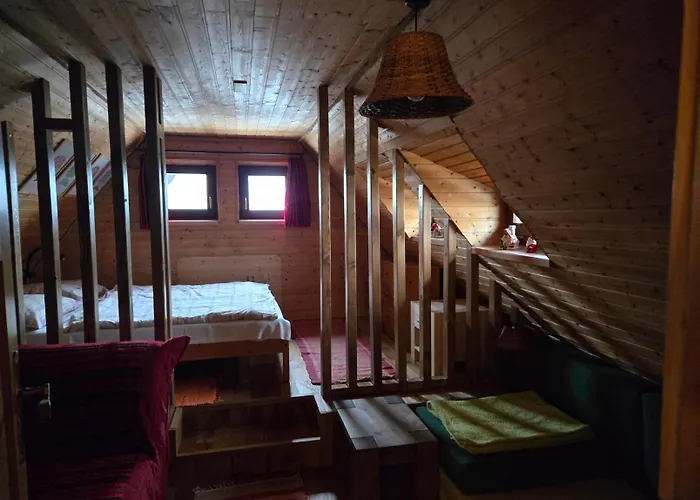 Drevenica Goralsky Dvor Dağ evi *
